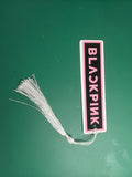 :
Marque-Page K-Pop « Blackpink » avec Pompon Blanc 🖤🩷